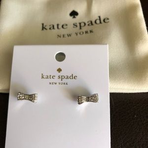 ❗️NEW❗️Kate Spade “Ready Set Bow” Silver Earrings